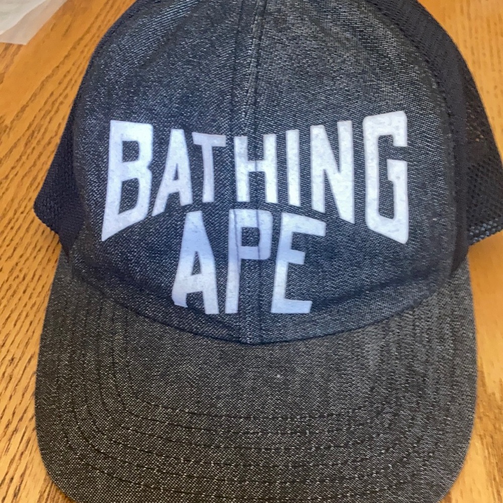Bathing ape (Bape) grey SnapBack hat